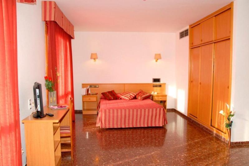 La Imperial Hotel Luceni Ruang foto